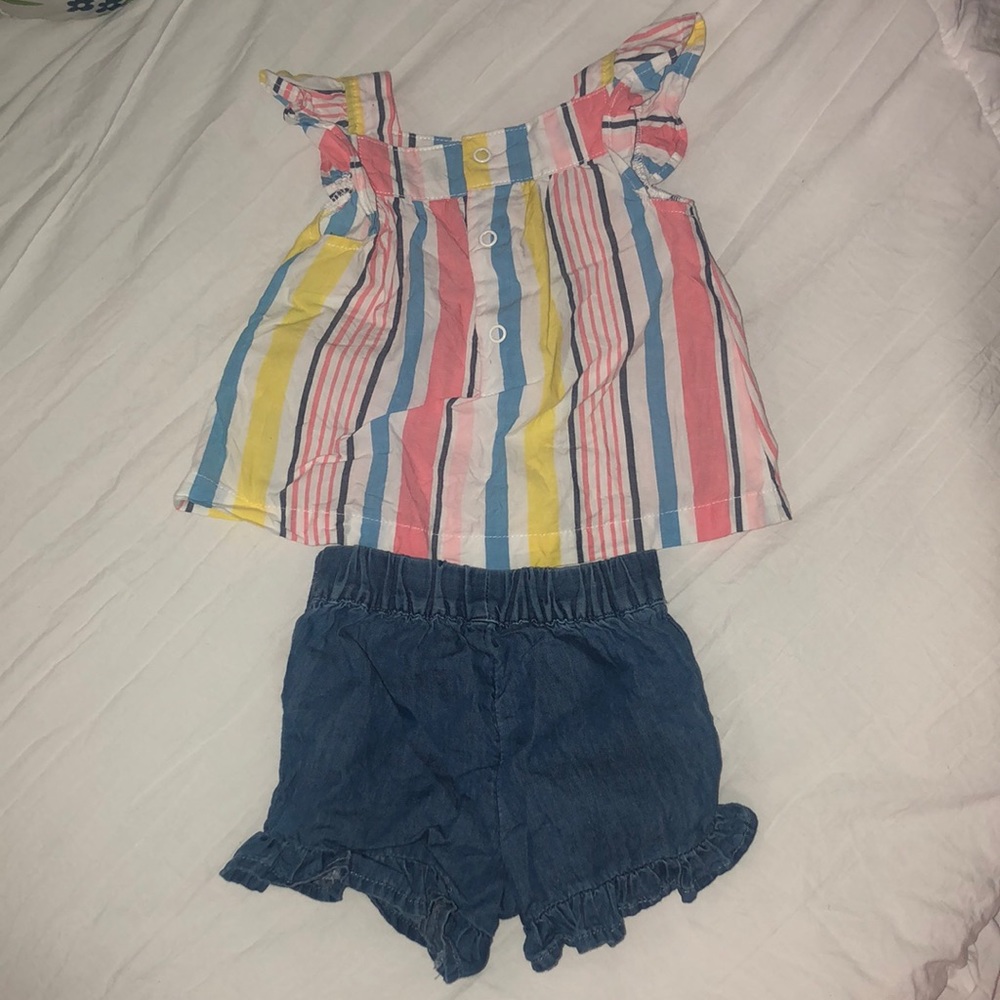 Two piece outfit - Picture 2 of 2